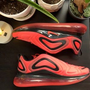 Air Max 720 “Black Red”